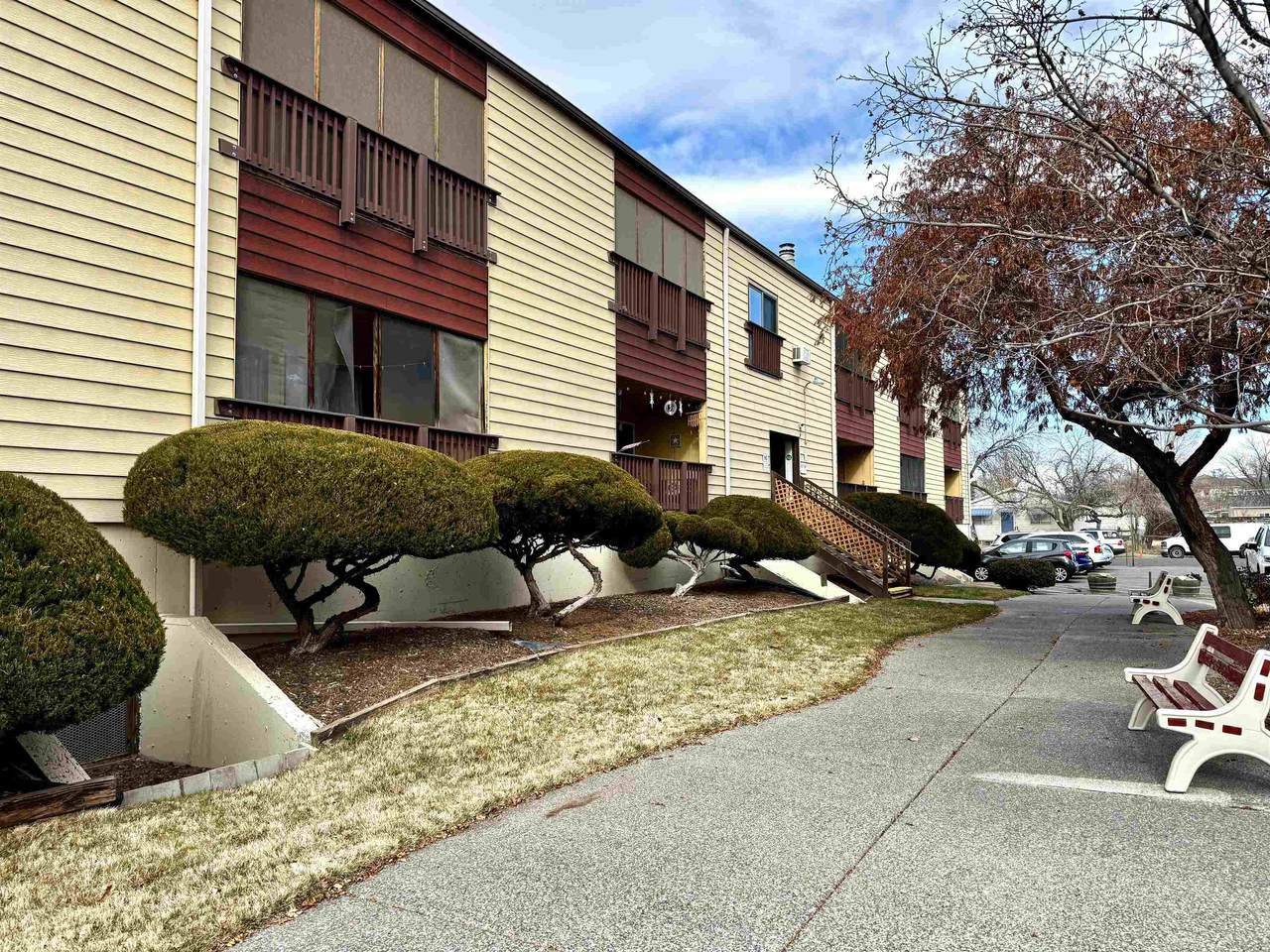 125 Franklin Avenue - Photo 1