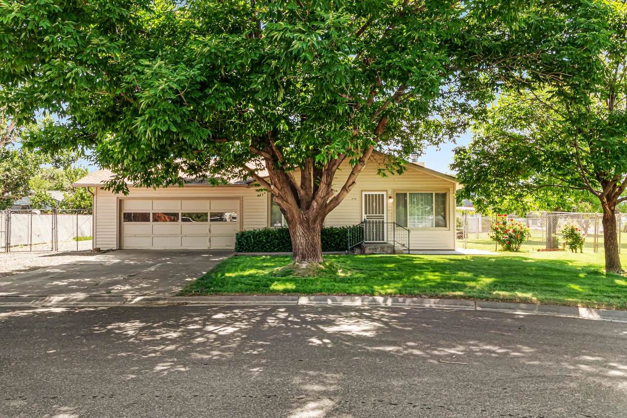 458 Ananessa Drive - Photo 1