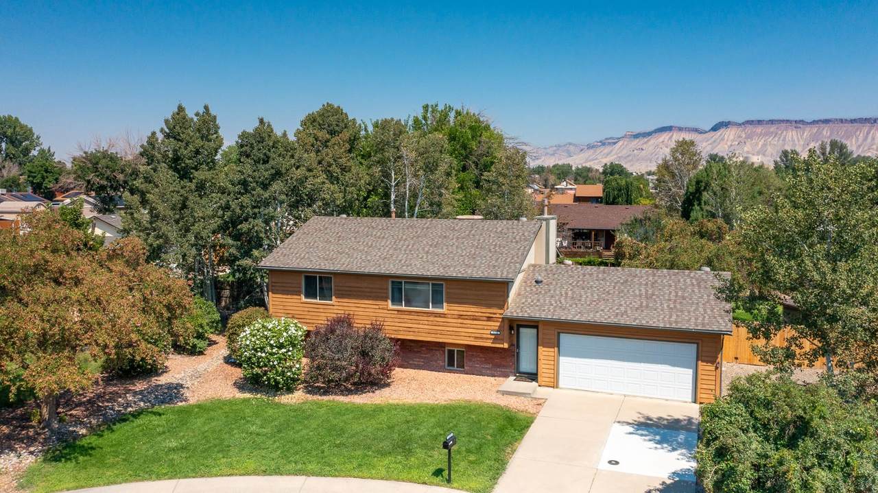 3172 Stanford Court - Photo 1