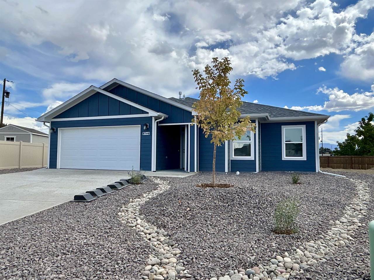 602 Sky Court - Photo 1