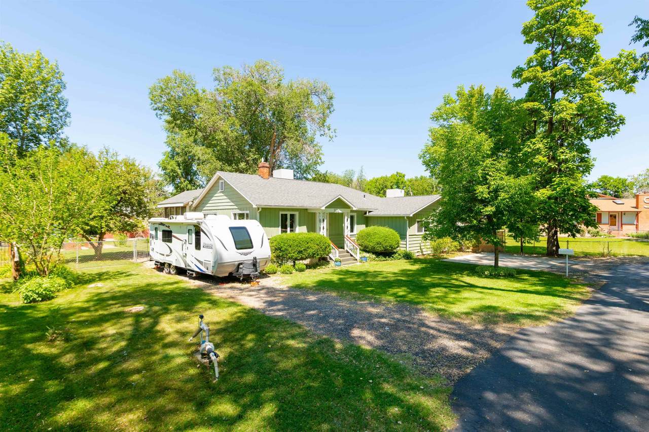 108 Hillcrest Avenue - Photo 1