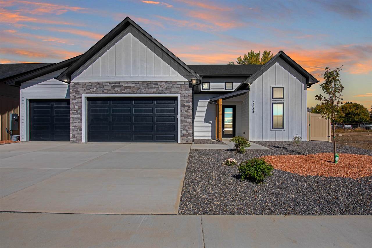 2356 Honeycrisp Drive - Photo 1
