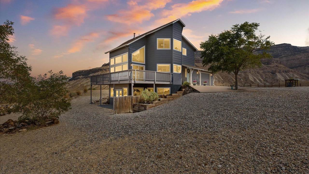 585 39 Road - Photo 1