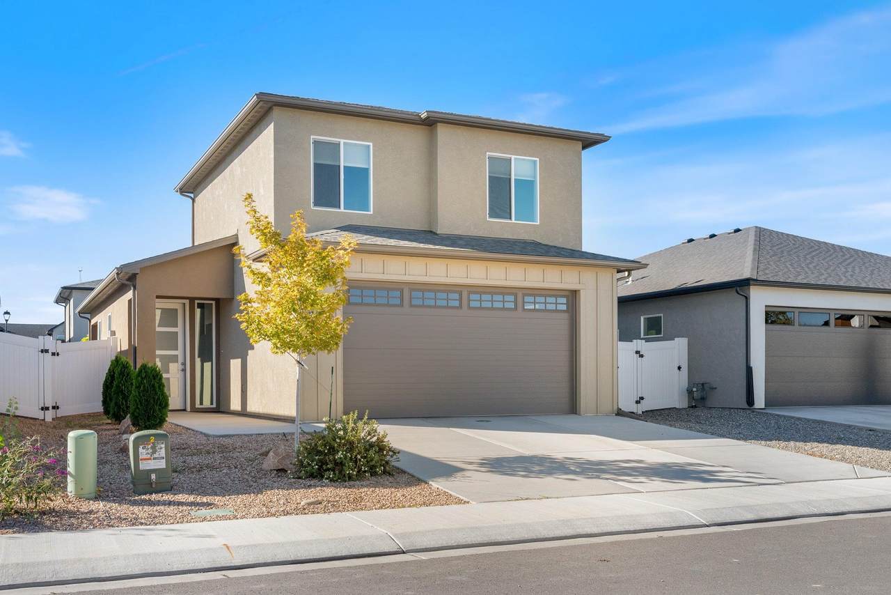 2453 Ross Road - Photo 1