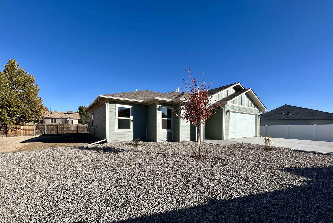 628 Jet Court - Photo 1