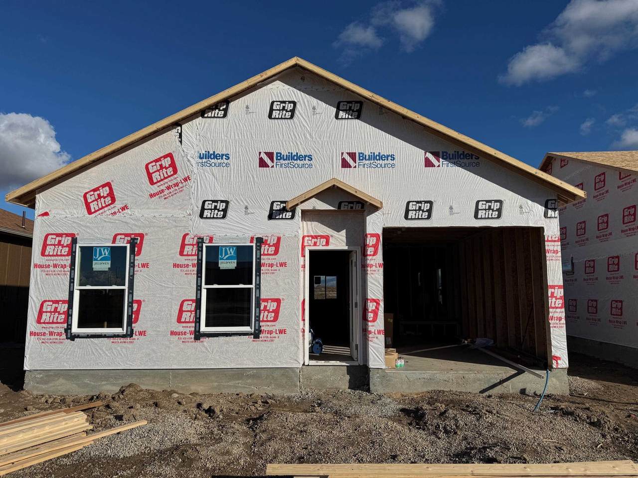 708 Royal Canyon Loop - Photo 1