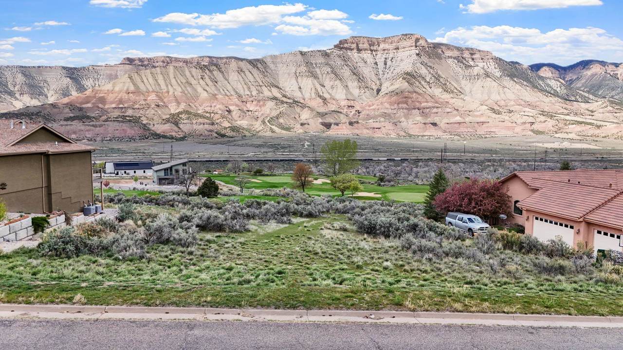 143 Boulder Ridge Drive - Photo 1