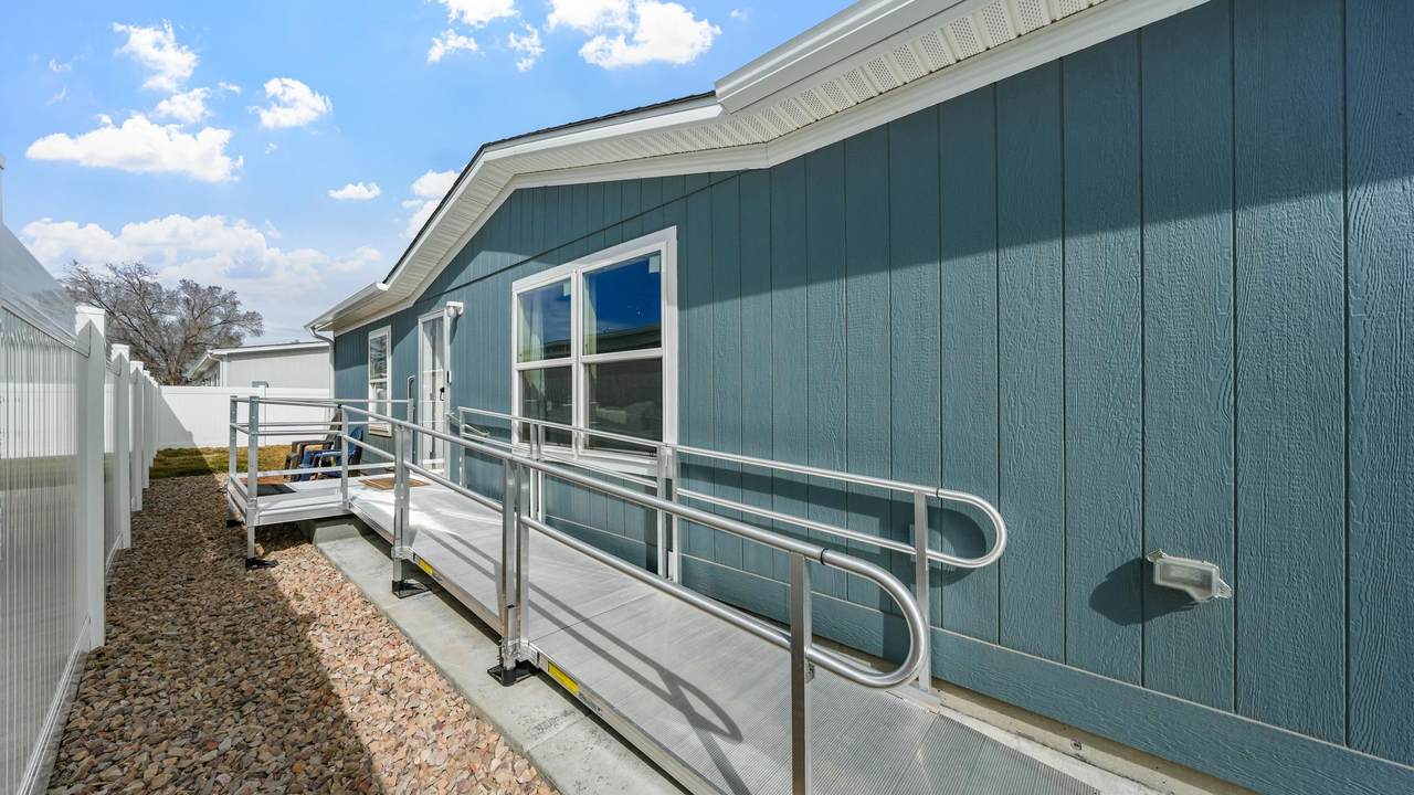 229 Hollyberry Way - Photo 1