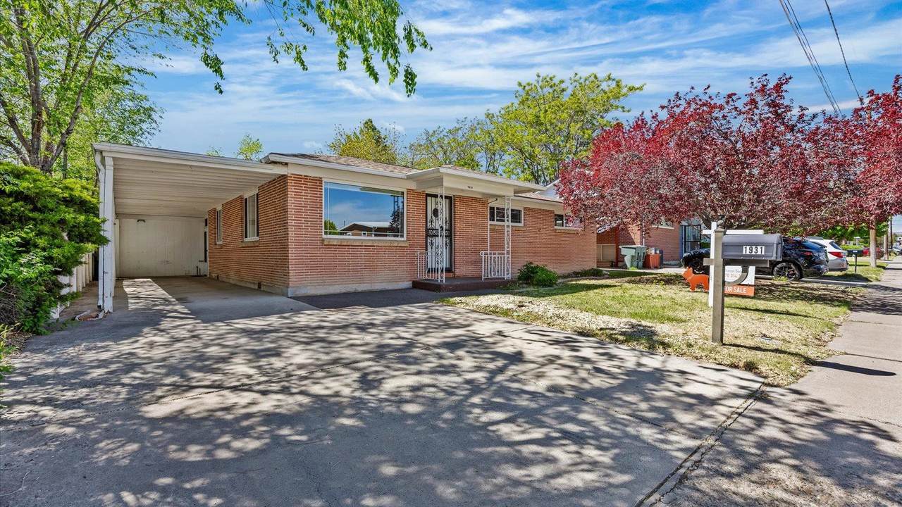 1931 17th Street - Photo 1