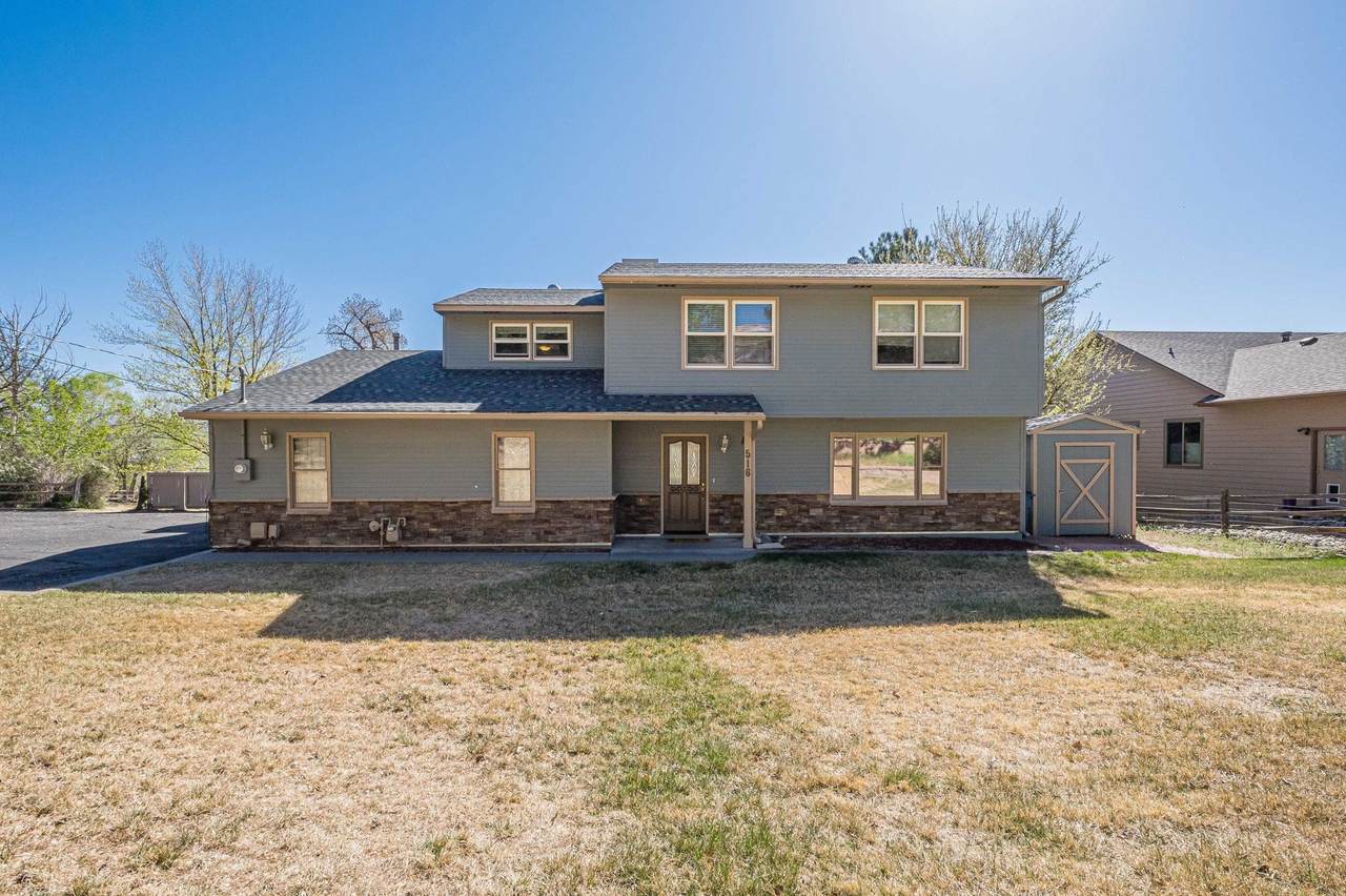 516 South Broadway - Photo 1