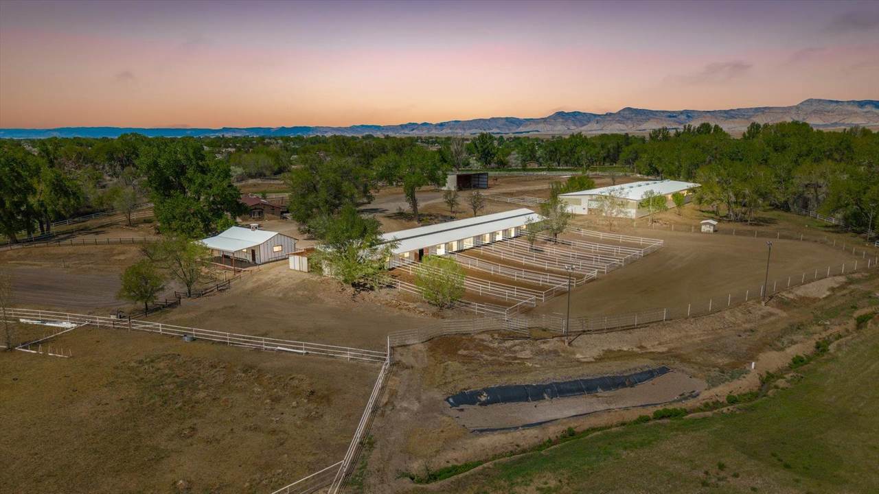 2580 H Road - Photo 1