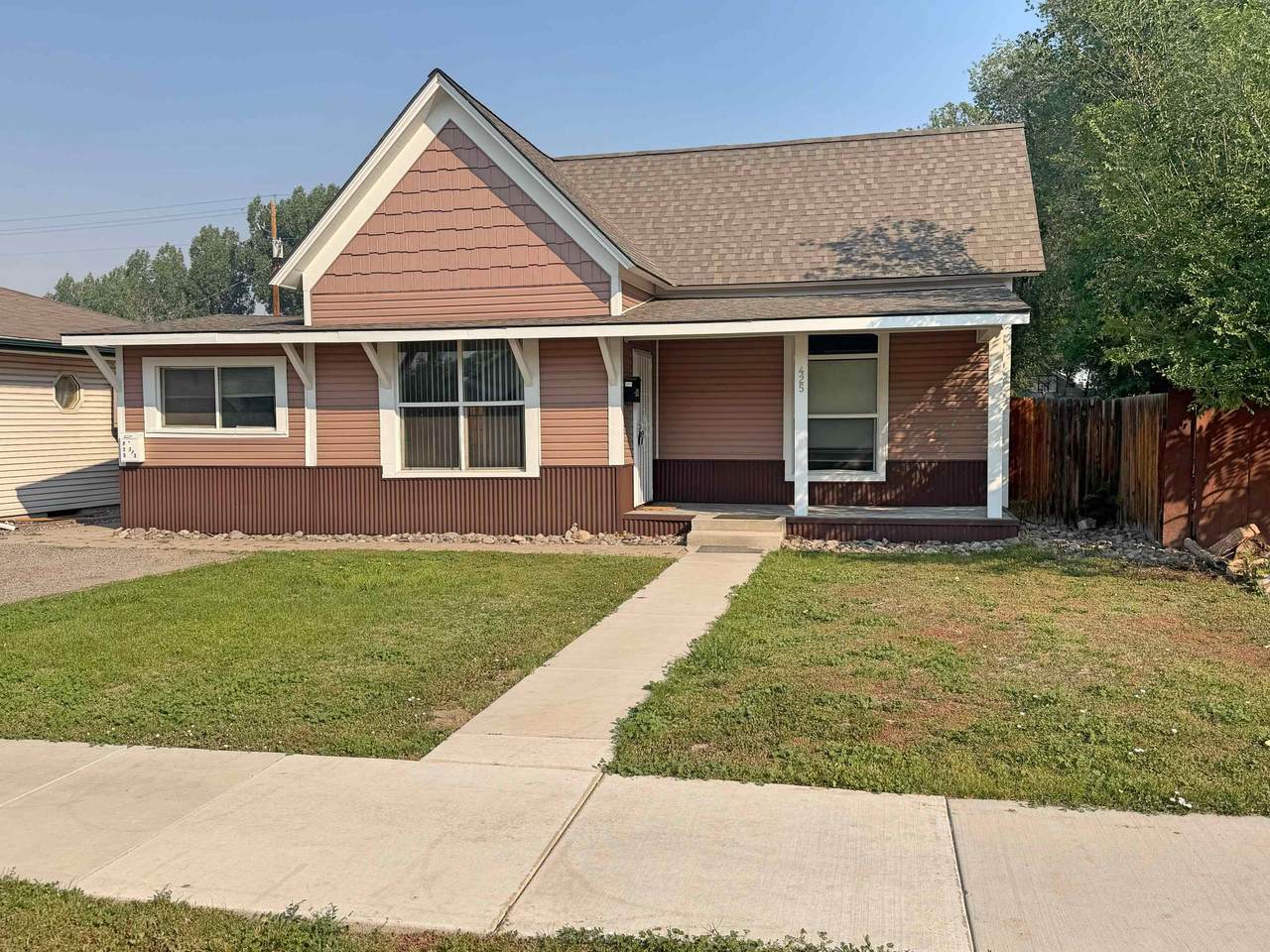425 5th Street - Photo 1