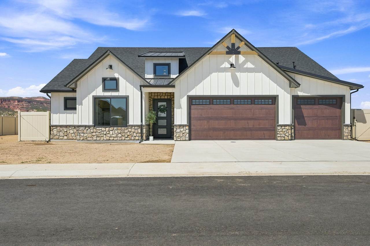 1003 Summer Haven Court - Photo 1