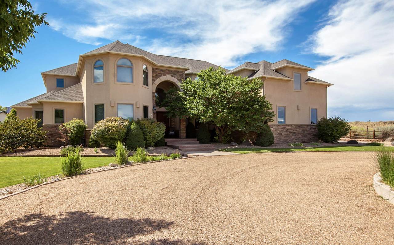 722 Washington Court - Photo 1
