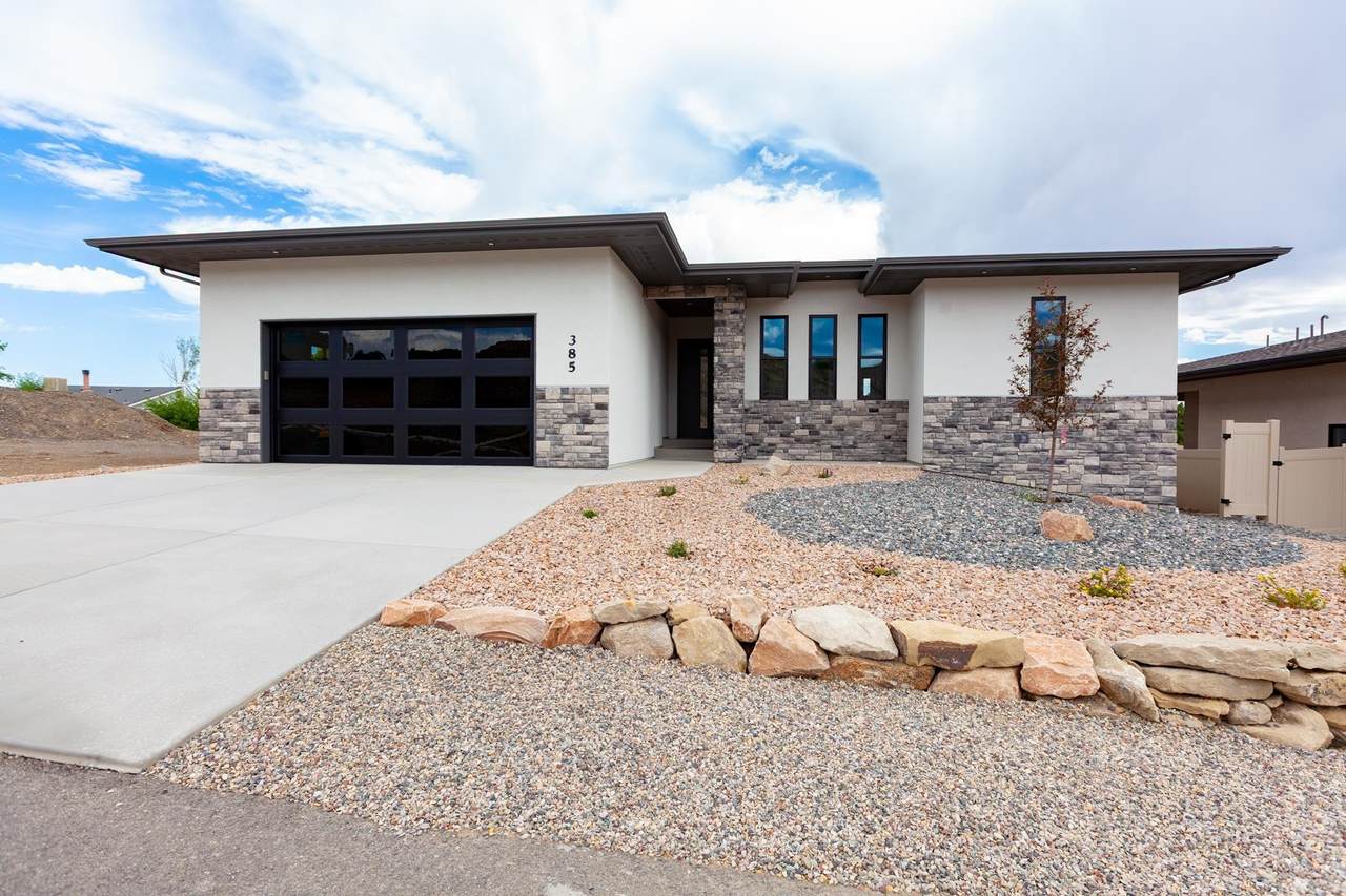 385 Aiguille Drive - Photo 1