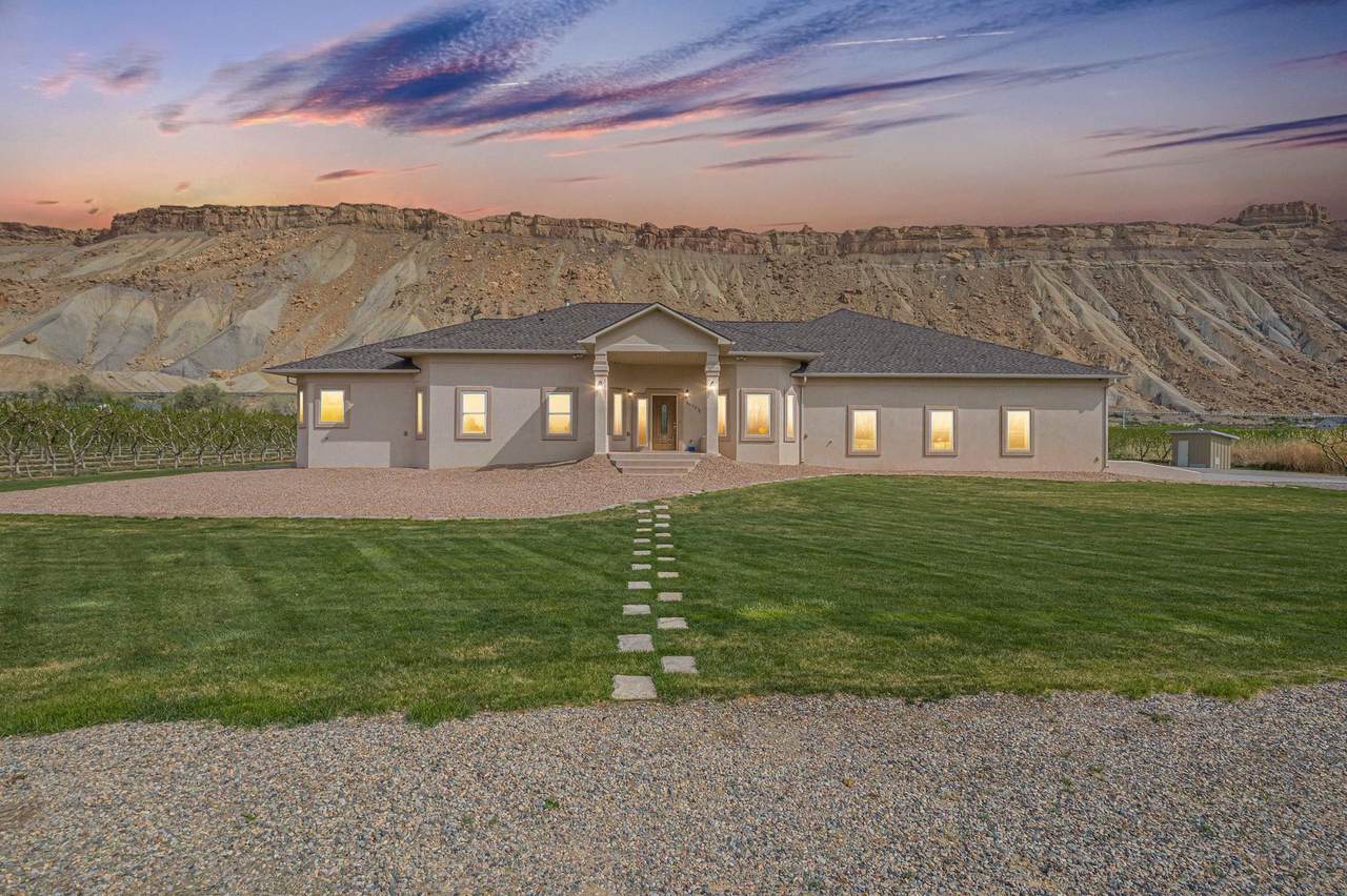 3652 1/2 G 7/10 Road - Photo 1