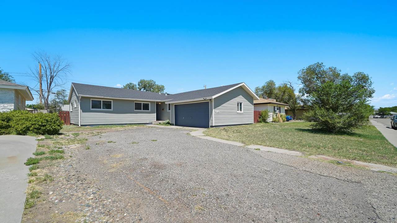 525 25th Street - Photo 1