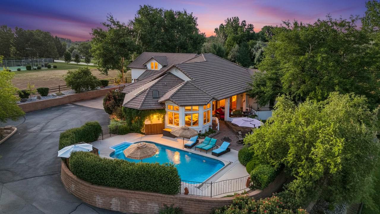 815 25 Road - Photo 1