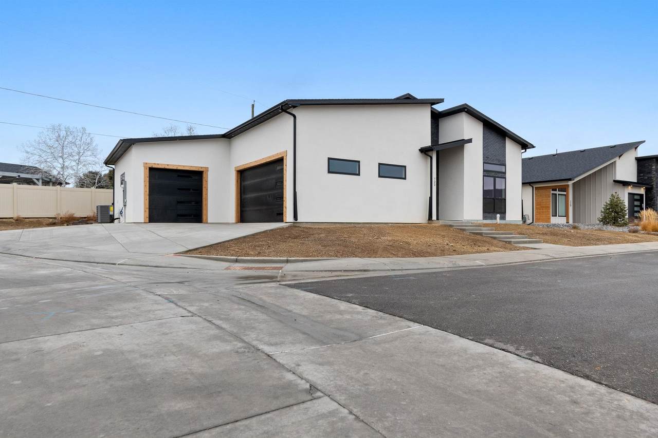 722 Ivory Glade Court - Photo 1