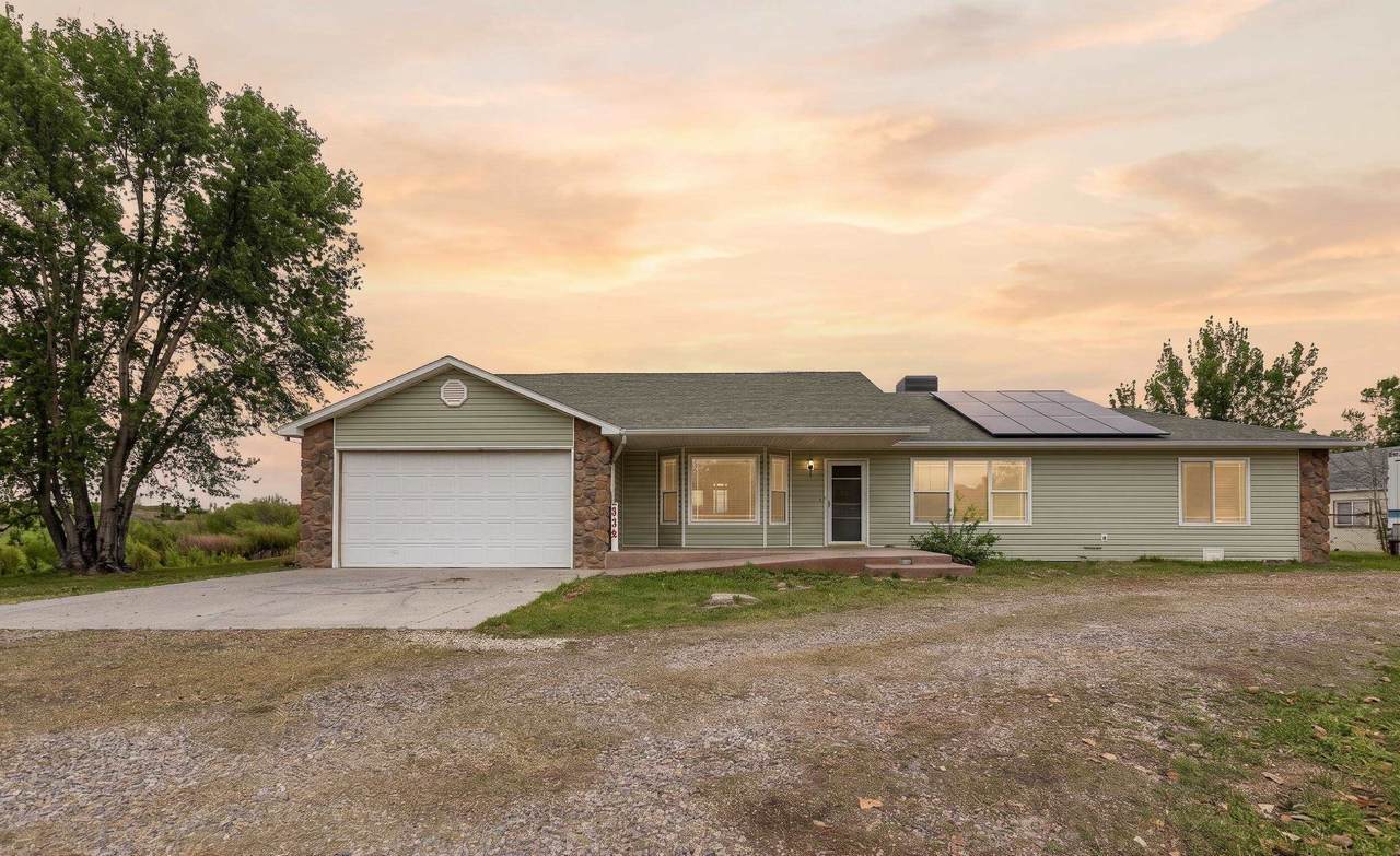 2098 J Road - Photo 1