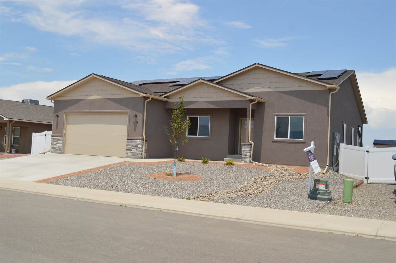 2138 Brookfield Drive - Photo 1