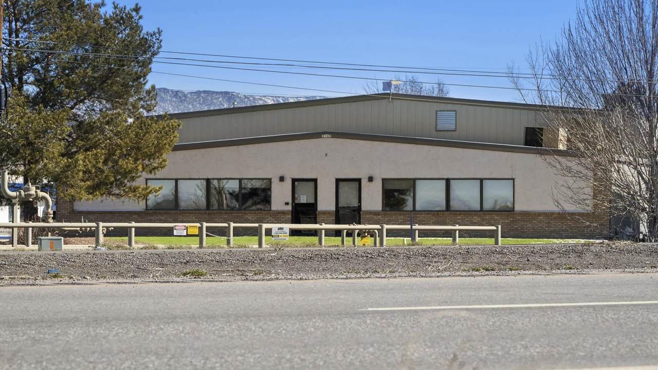 400 Kristen Court - Photo 1
