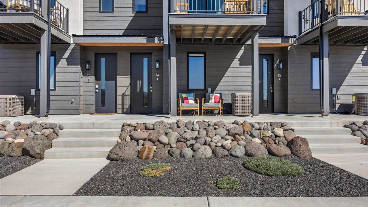 600 Lawrence Avenue - Photo 1