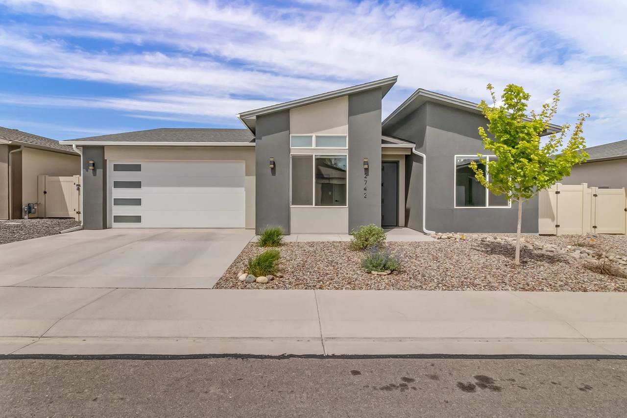 2742 Storm Avenue - Photo 1