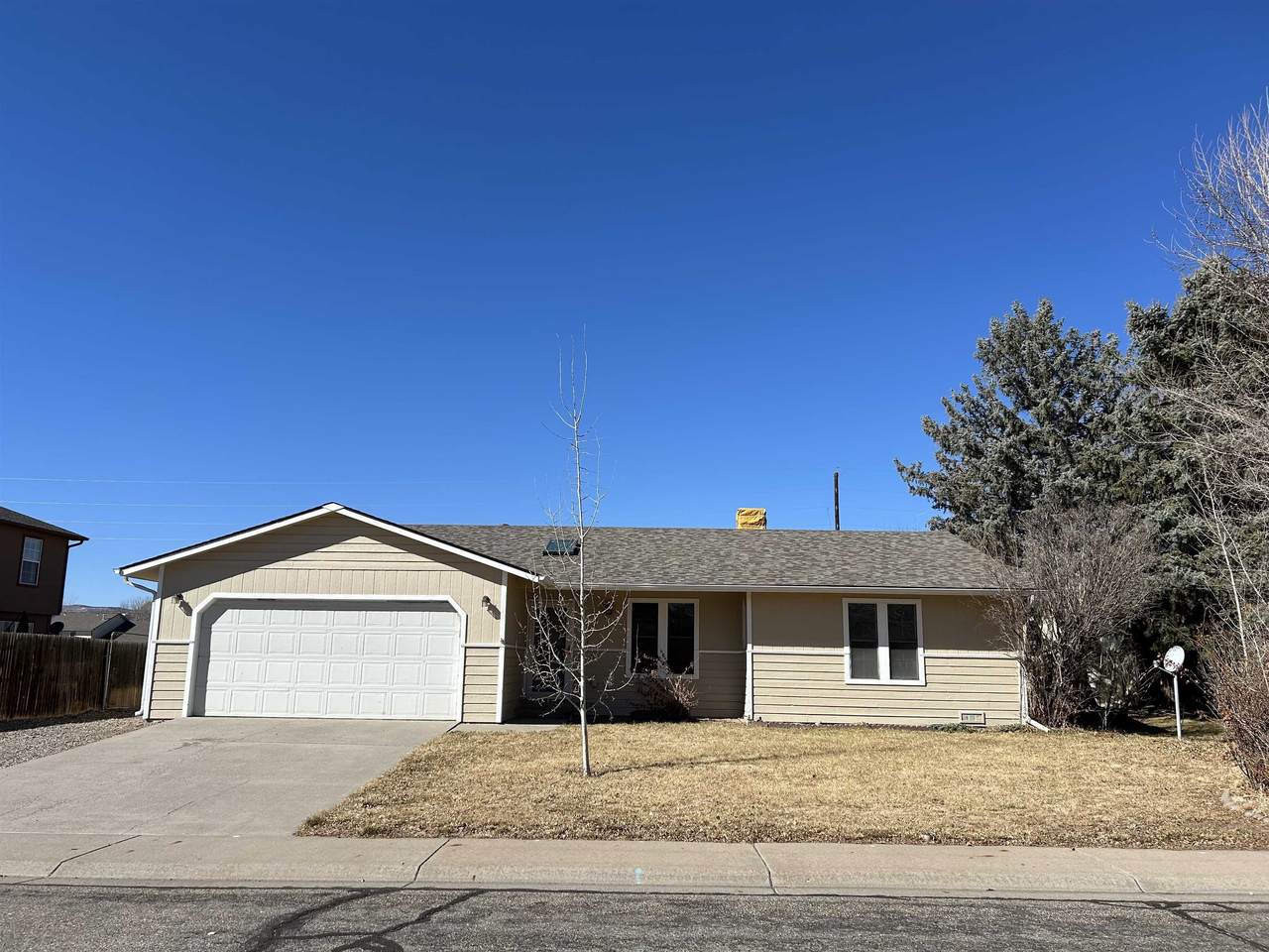 710 Pinyon Court - Photo 1