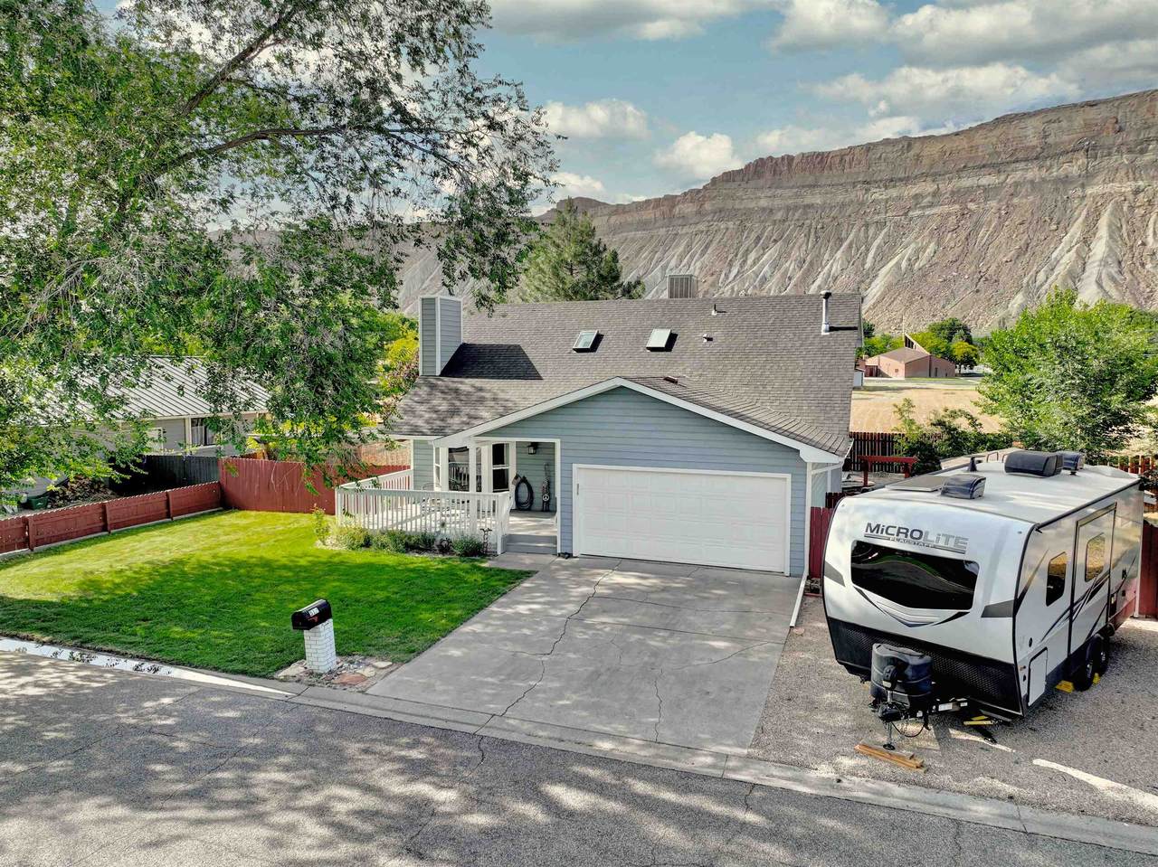 512 Crawford Lane - Photo 1