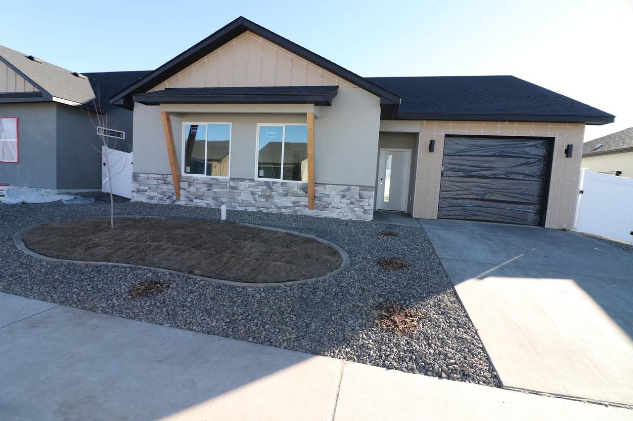 2461 Revere Road - Photo 1