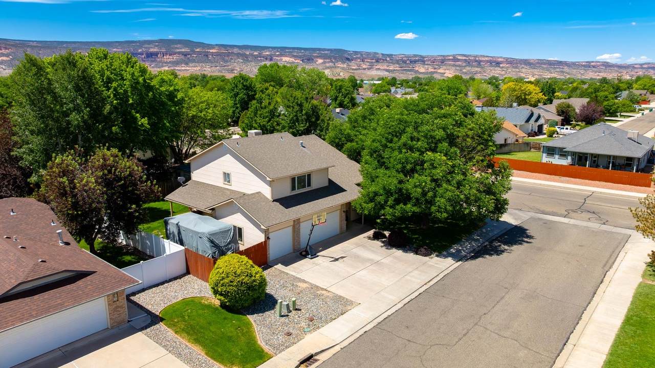 502 Elderberry Drive - Photo 1