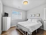 925 Belford Avenue - Photo 10