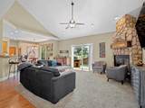 711 Yew Street - Photo 6