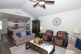 642 Bradford Drive - Photo 3