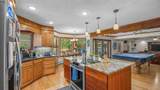 2042 Surrey Court - Photo 15