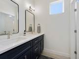 692 Mchenry Avenue - Photo 16