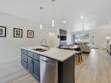 692 Mchenry Avenue - Photo 9