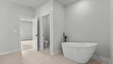1342 Munro Avenue - Photo 20