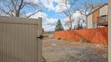 1042 Lakeside Court - Photo 33