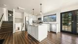 547 Broadway - Photo 9