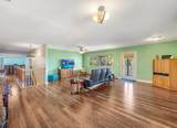 927 Crown Court - Photo 30