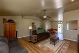 801 Cresthaven Drive - Photo 3