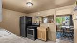 531 Hall Avenue - Photo 6