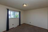 3185 Elm Avenue - Photo 30