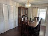 584 Stanford Way - Photo 4