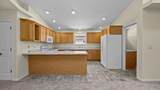 1533 Crest View Way - Photo 5