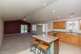 555 Acacia Avenue - Photo 4