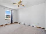 913 Squire Court - Photo 15
