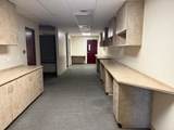 1035 Wellington Avenue - Photo 12